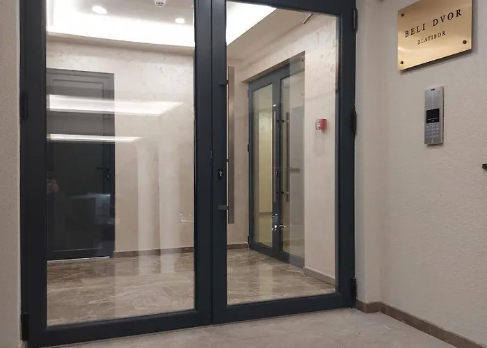 아파트 Luxury Hills Spa&wellness