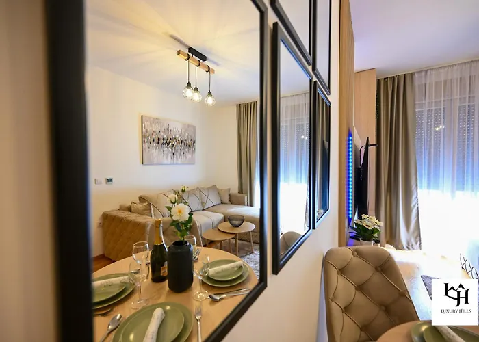 Luxury Hills Spa&wellness 아파트 *