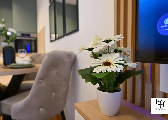 Luxury Hills Spa&wellness 즐라티보